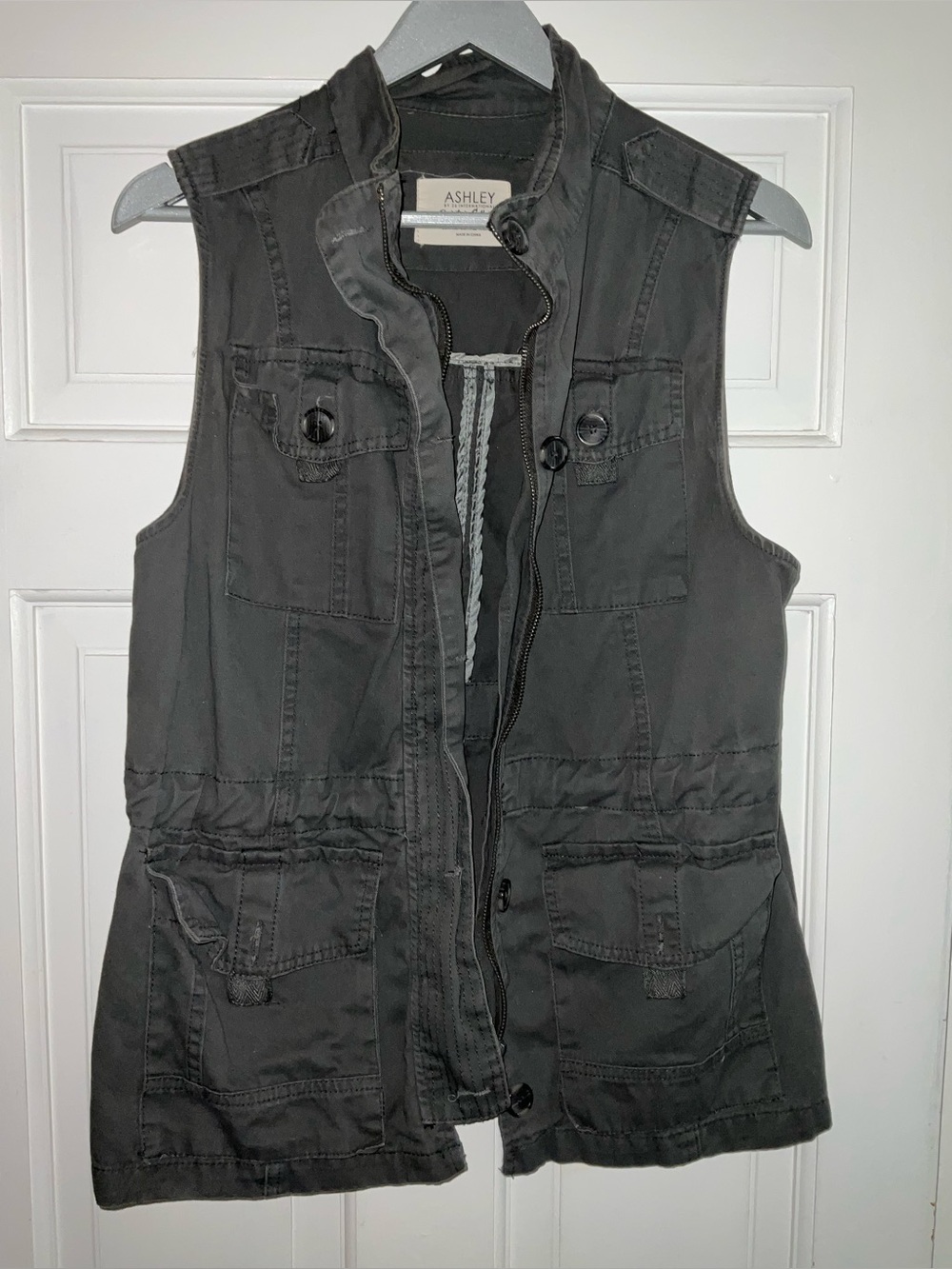Ashley By 26 International Black Sleeveless Utility Vest